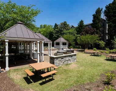 100 Ashford Gables Drive - Photo Thumbnail 25