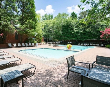 100 Ashford Gables Drive - Photo Thumbnail 19