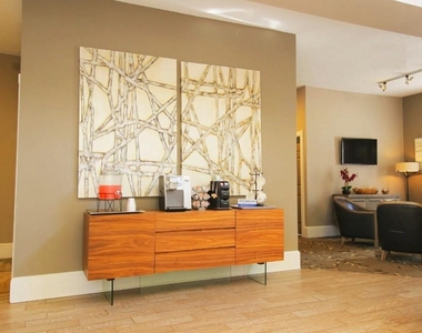 100 Ashford Gables Drive - Photo Thumbnail 9