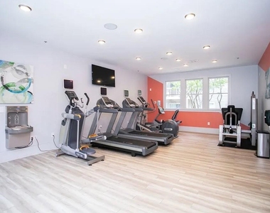 100 Ashford Gables Drive - Photo Thumbnail 23