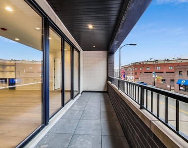 4920 N Lincoln Avenue - Photo Thumbnail 18
