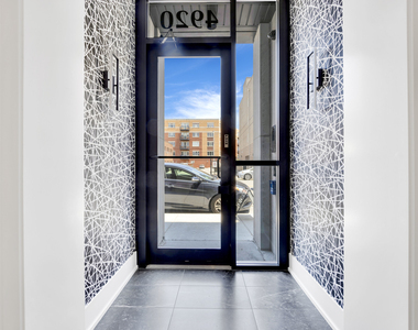 4920 N Lincoln Avenue - Photo Thumbnail 24