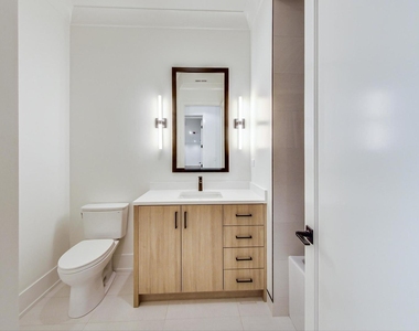 4920 N Lincoln Avenue - Photo Thumbnail 16