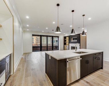 4920 N Lincoln Avenue - Photo Thumbnail 6