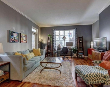 1101 Juniper Street - Photo Thumbnail 6
