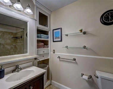 1101 Juniper Street - Photo Thumbnail 9