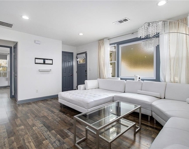 154 Wadley Street Nw - Photo Thumbnail 4