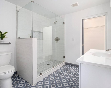 154 Wadley Street Nw - Photo Thumbnail 3