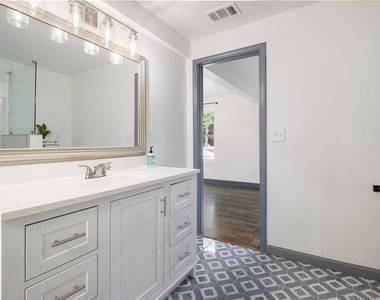 154 Wadley Street Nw - Photo Thumbnail 8