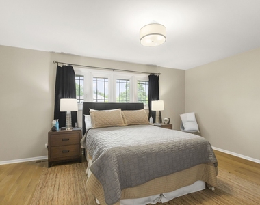 2653 N Bradford Drive - Photo Thumbnail 9