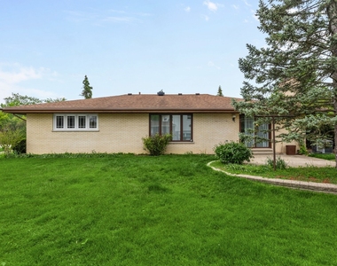 2653 N Bradford Drive - Photo Thumbnail 16