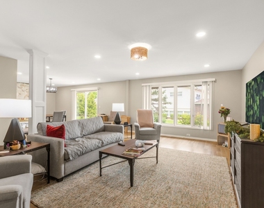2653 N Bradford Drive - Photo Thumbnail 1