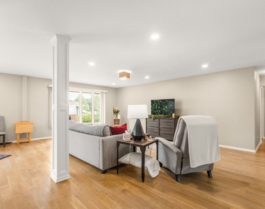 2653 N Bradford Drive - Photo Thumbnail 2