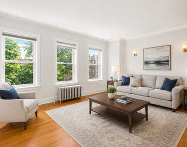 6414 N Newgard Avenue - Photo Thumbnail 5