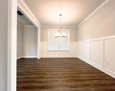 3626 Lockaby Way - Photo Thumbnail 5