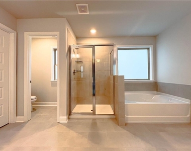 3626 Lockaby Way - Photo Thumbnail 18