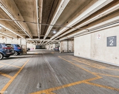 630 N Franklin Street - Photo Thumbnail 9