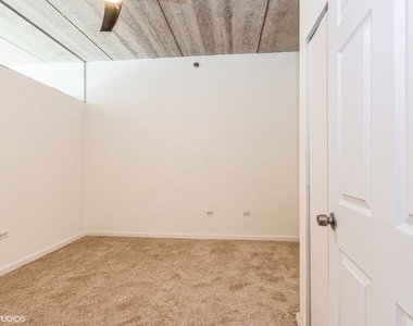 630 N Franklin Street - Photo Thumbnail 5
