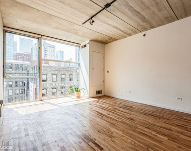 630 N Franklin Street - Photo Thumbnail 2