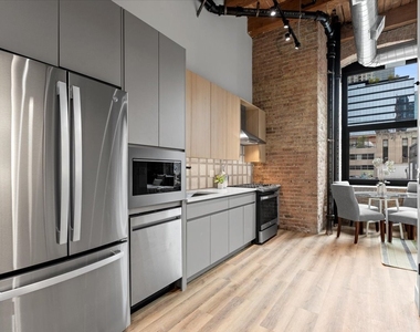 153 W Ohio Street - Photo Thumbnail 1