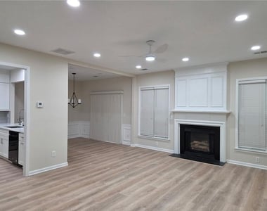 2424 Elkhorn - Photo Thumbnail 10