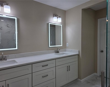 2424 Elkhorn - Photo Thumbnail 5