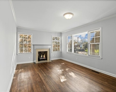 449 10th Street Nw - Photo Thumbnail 5