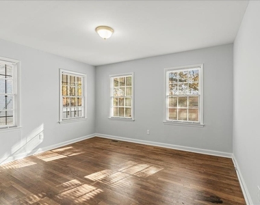 449 10th Street Nw - Photo Thumbnail 17