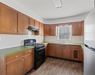 449 10th Street Nw - Photo Thumbnail 9