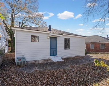 449 10th Street Nw - Photo Thumbnail 26