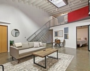 940 Pitner Avenue - Photo Thumbnail 2