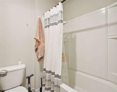 3605 Broadwick Lane - Photo Thumbnail 19
