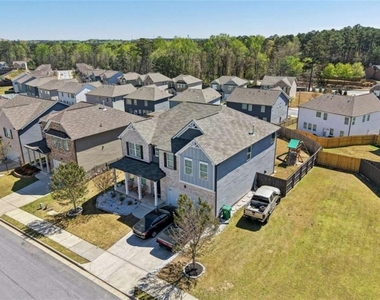 3605 Broadwick Lane - Photo Thumbnail 27