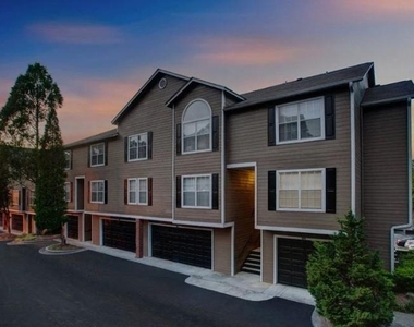 7150 W Peachtree Dunwoody Road - Photo Thumbnail 19