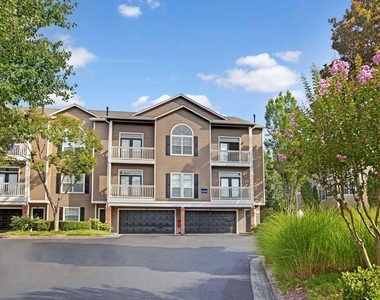 7150 W Peachtree Dunwoody Road - Photo Thumbnail 32