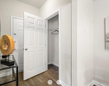 7150 W Peachtree Dunwoody Road - Photo Thumbnail 13