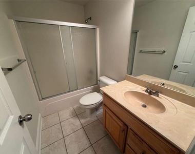 105 Whitehead Road - Photo Thumbnail 13