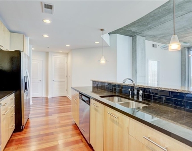 3324 Peachtree Road Ne - Photo Thumbnail 9