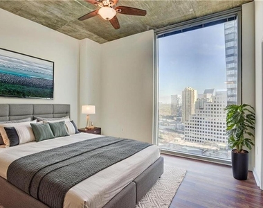 3324 Peachtree Road Ne - Photo Thumbnail 2
