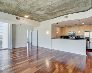 3324 Peachtree Road Ne - Photo Thumbnail 13