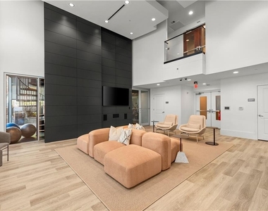 3324 Peachtree Road Ne - Photo Thumbnail 38