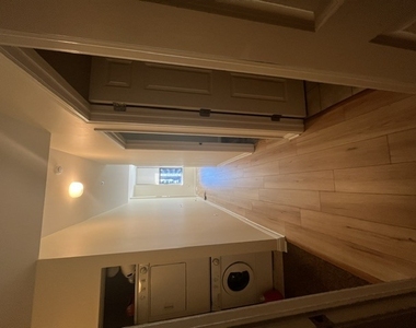 8 W Monroe Street - Photo Thumbnail 6