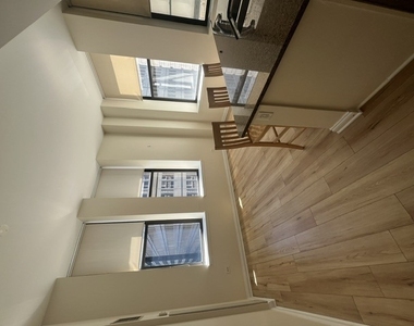 8 W Monroe Street - Photo Thumbnail 11