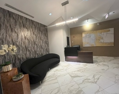 8 W Monroe Street - Photo Thumbnail 18