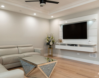 407 W Pierce Road - Photo Thumbnail 9