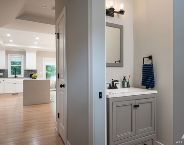 407 W Pierce Road - Photo Thumbnail 11