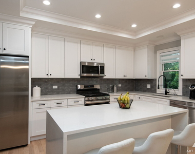 407 W Pierce Road - Photo Thumbnail 4