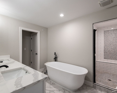407 W Pierce Road - Photo Thumbnail 14