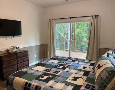 271 Elmwood Circle - Photo Thumbnail 13