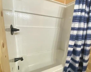 271 Elmwood Circle - Photo Thumbnail 10